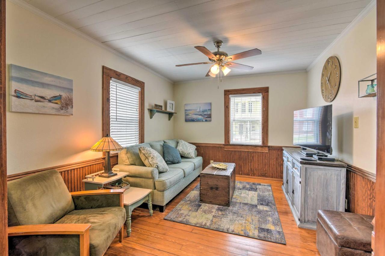 Galveston 'Blue Bungalow' - Walk To Beach! Luaran gambar