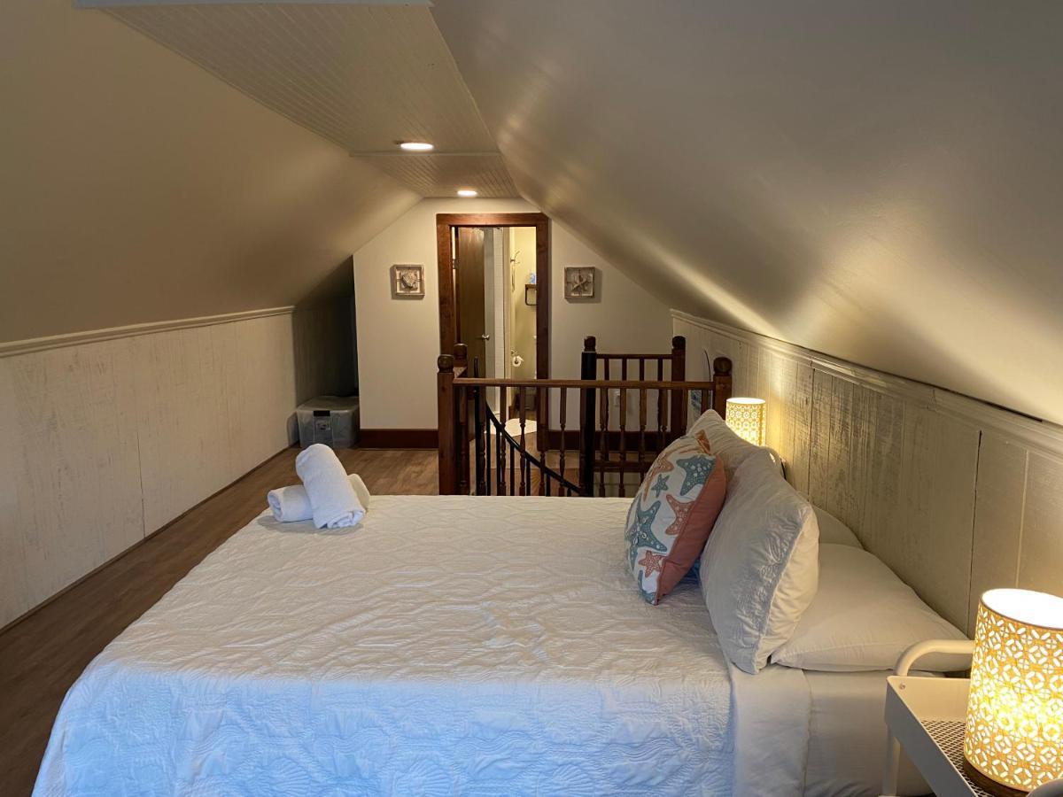 Galveston 'Blue Bungalow' - Walk To Beach! Luaran gambar
